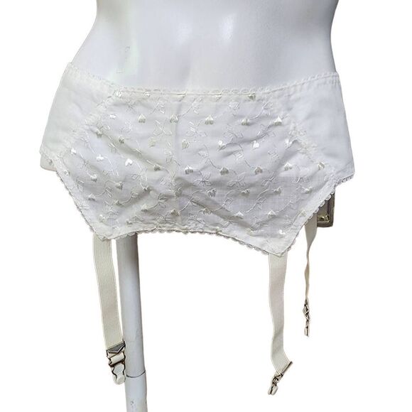 Vintage Marcus & Wiesen Cream Floral Embroidered Garter Belt (Waist 26) - Picture 2 of 4